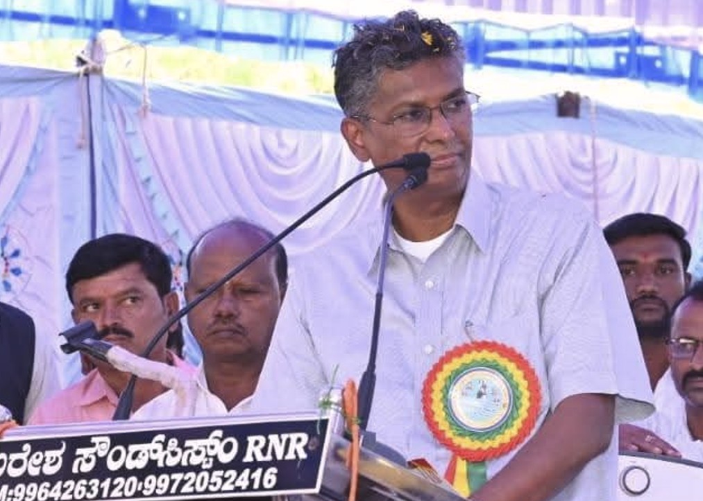 Karnataka Minister speaking about RSS ban controversy at Vidhana Soudha Karnataka Minister speaking about RSS ban controversy at Vidhana Soudha