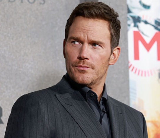 Chris Pratt and Katherine Schwarzenegger family photo Chris Pratt and Katherine Schwarzenegger family photo