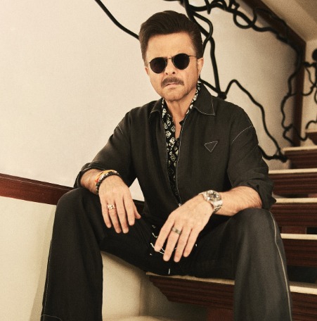 Anil Kapoor discussing his first paycheck on Wheel of Fortune Anil Kapoor discussing his first paycheck on Wheel of Fortune