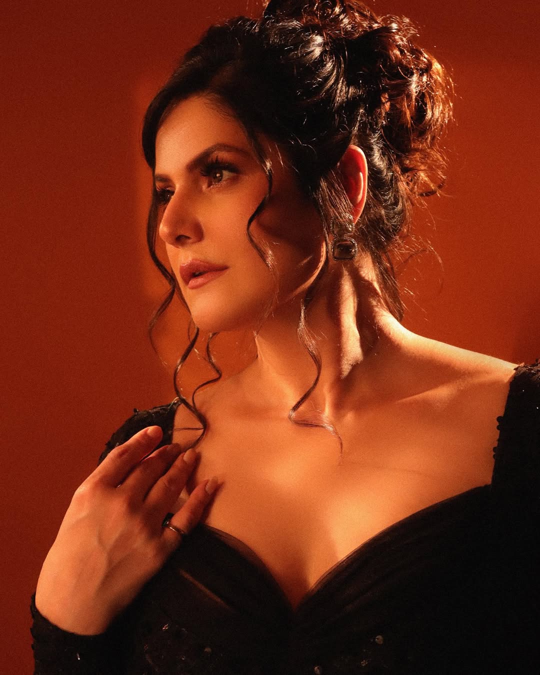 Zareen Khan mother health update news photo Zareen Khan mother health update news photo