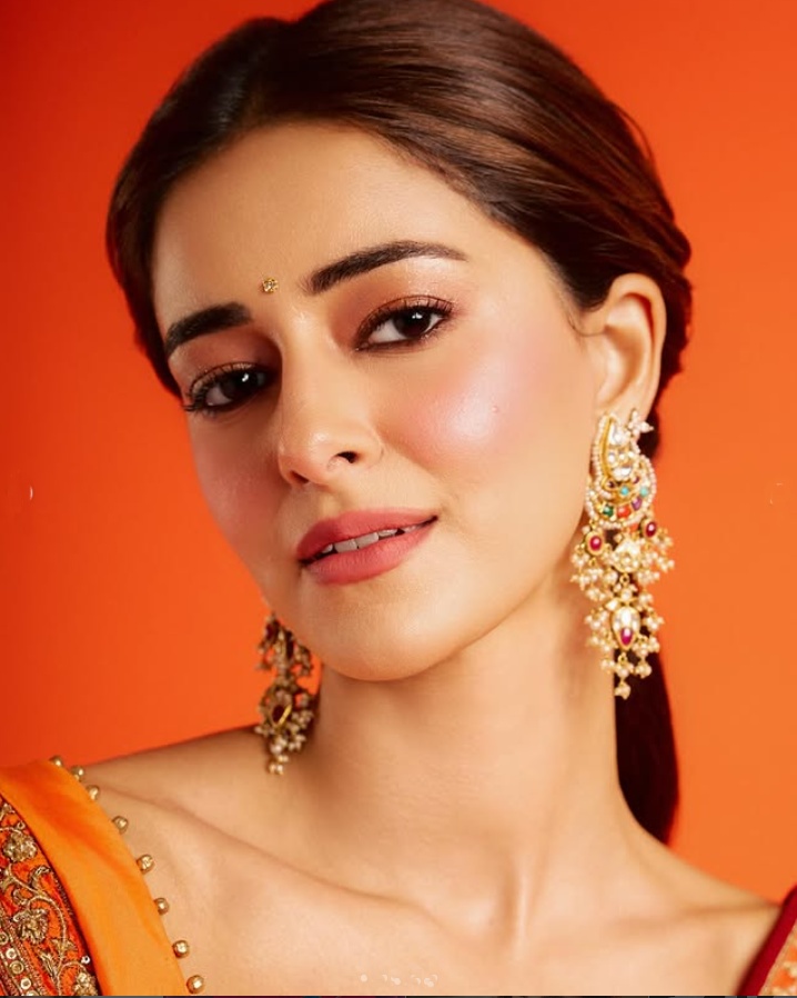 Ananya Panday gym workout during Holi celebration Ananya Panday gym workout during Holi celebration