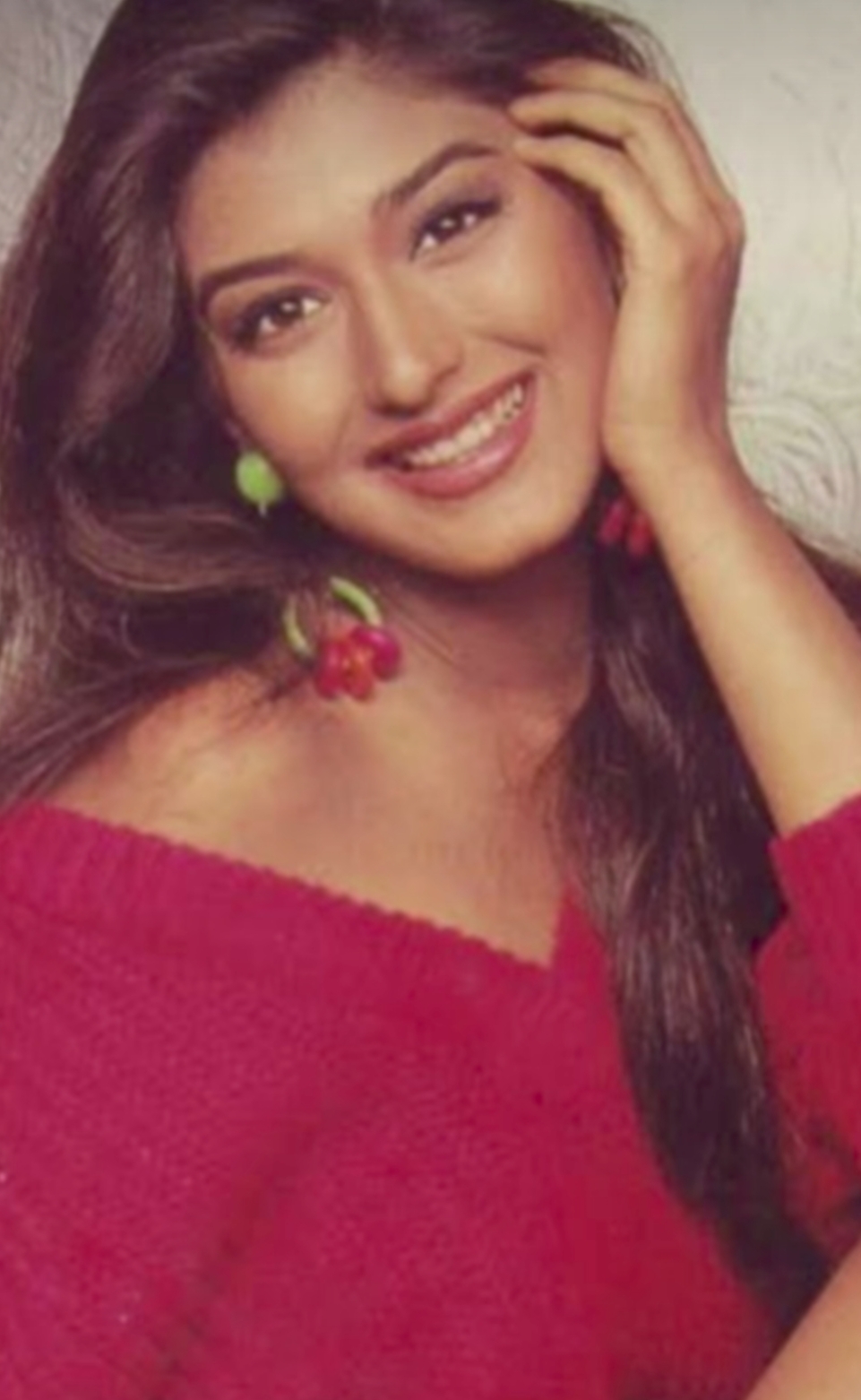 Sonali Bendre 90s Bollywood photos nostalgic montage Sonali Bendre 90s Bollywood photos nostalgic montage