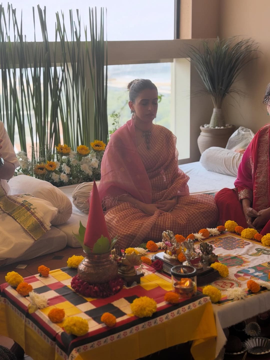 Sanya Malhotra performing Griha Pravesh pooja at her new house Sanya Malhotra performing Griha Pravesh pooja at her new house
