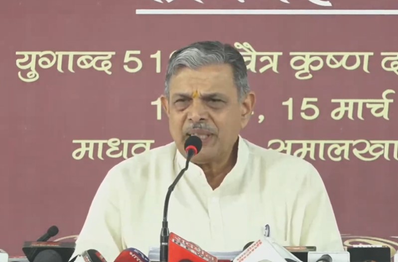 RSS leader Dattatreya Hosabale addresses media on West Asia peace RSS leader Dattatreya Hosabale addresses media on West Asia peace