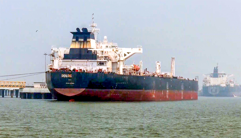 Indian vessels Shivalik and Nanda Devi demonstrate diplomatic success in Iran region Indian vessels Shivalik and Nanda Devi demonstrate diplomatic success in Iran region