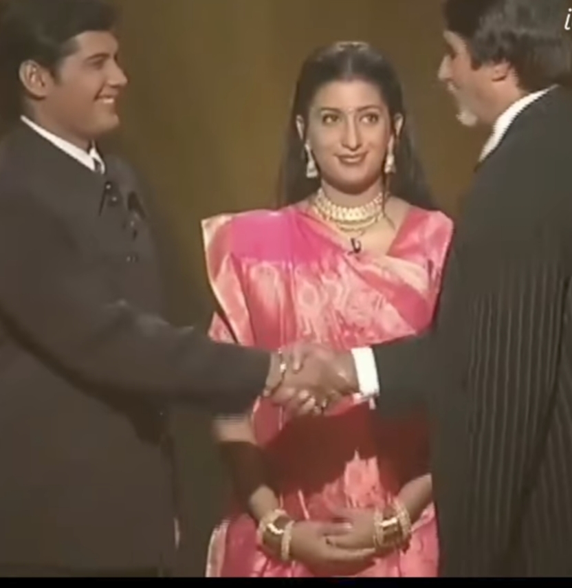 Amitabh Bachchan and Smriti Irani discussing Ganga Ki Saugandh charity story Amitabh Bachchan and Smriti Irani discussing Ganga Ki Saugandh charity story