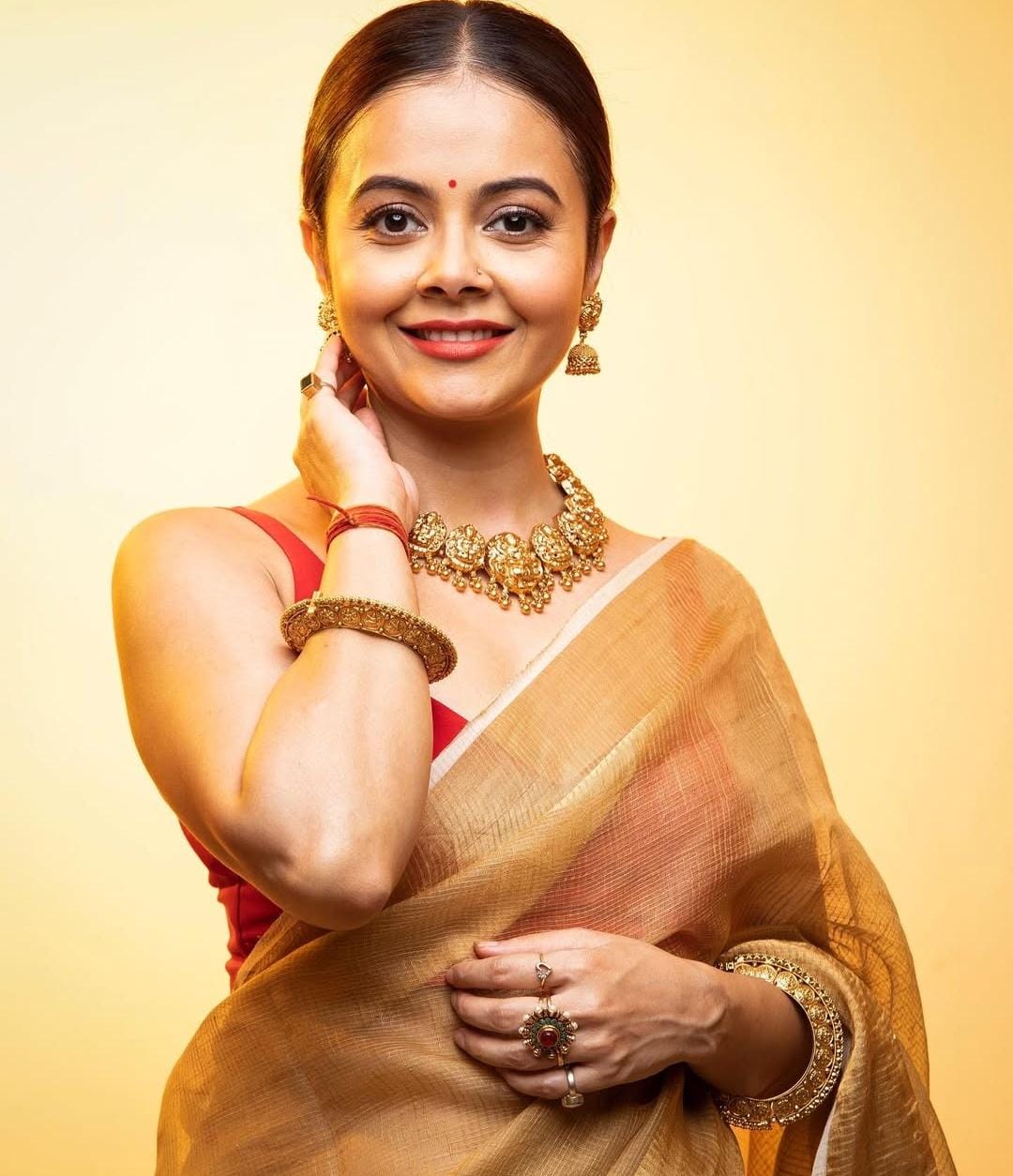 Devoleena Bhattacharjee discusses her mother's schizophrenia journey Devoleena Bhattacharjee discusses her mother's schizophrenia journey