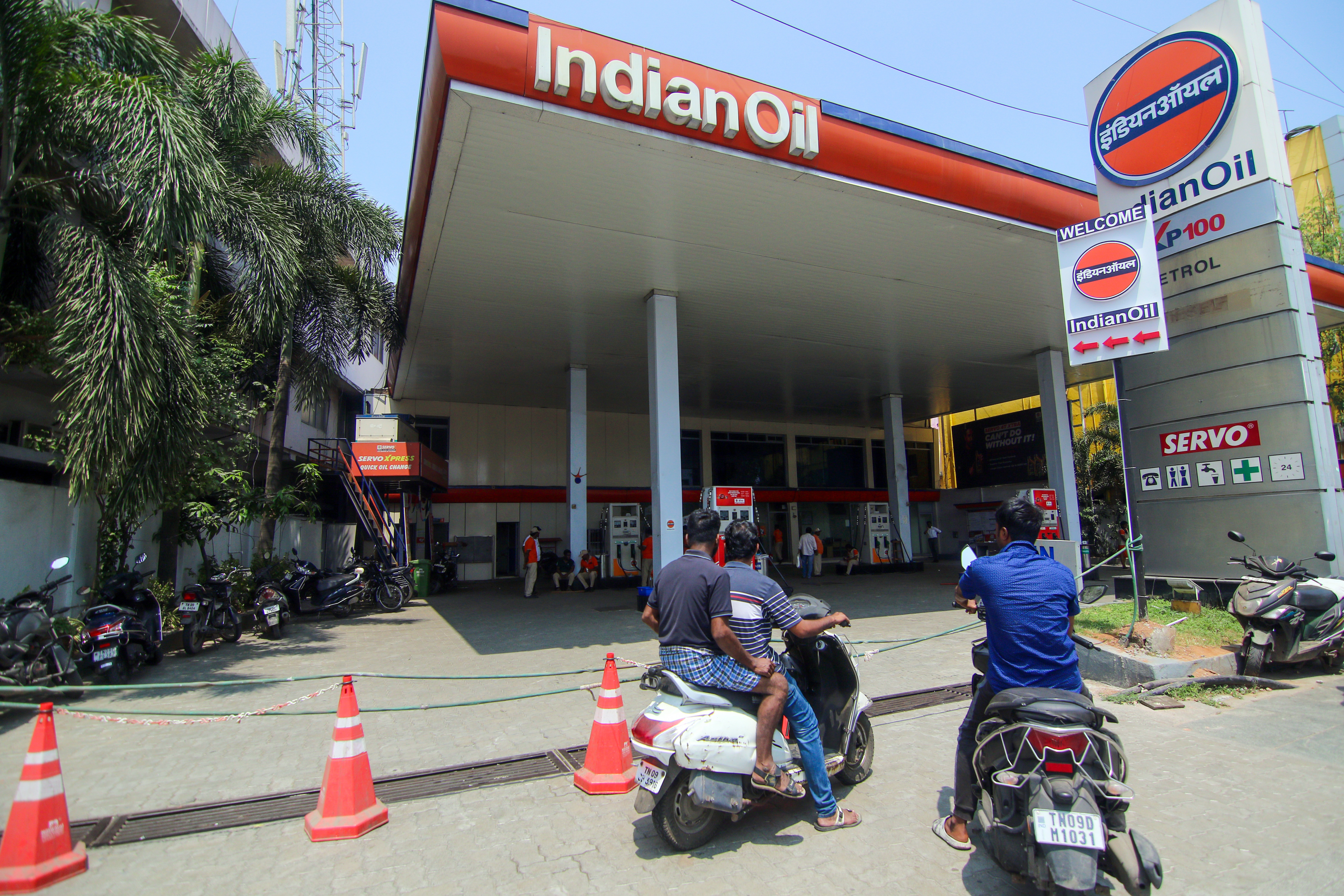 Premium fuel prices increase at petrol pump in India Premium fuel prices increase at petrol pump in India