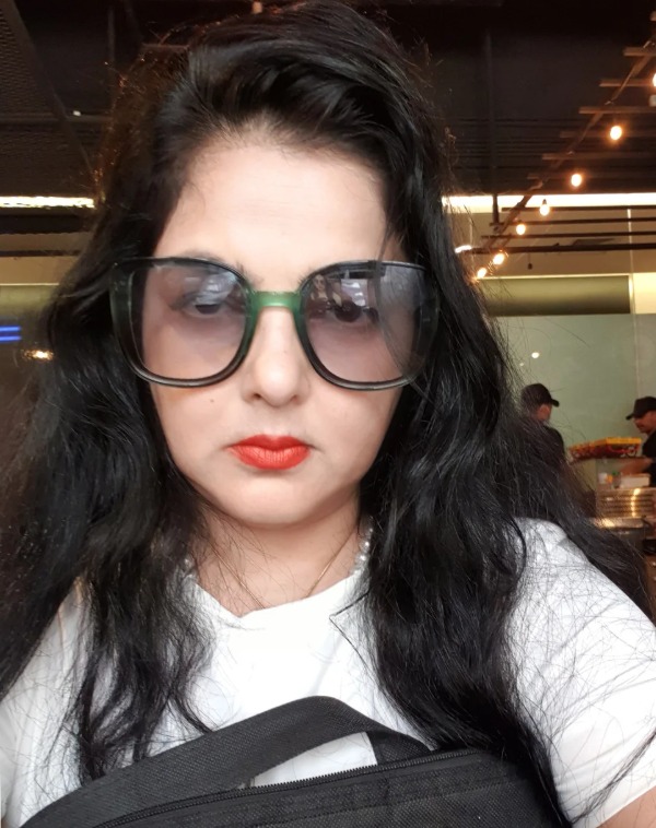 Mamta Kulkarni shares video of birds she calls family at her window Mamta Kulkarni shares video of birds she calls family at her window