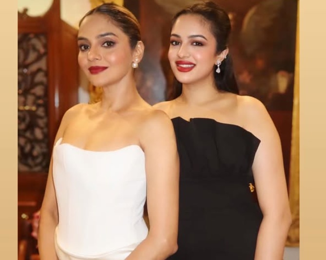 Madhoo with her daughters celebrating her 57th birthday Madhoo with her daughters celebrating her 57th birthday