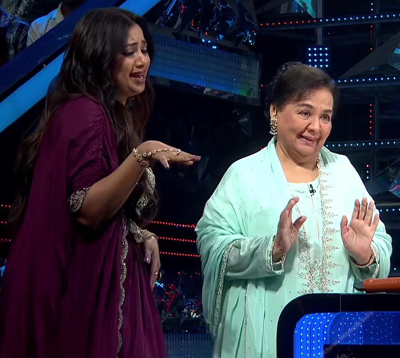 Farida Jalal and Shreya Ghoshal recreating K3G scene promo still Farida Jalal and Shreya Ghoshal recreating K3G scene promo still