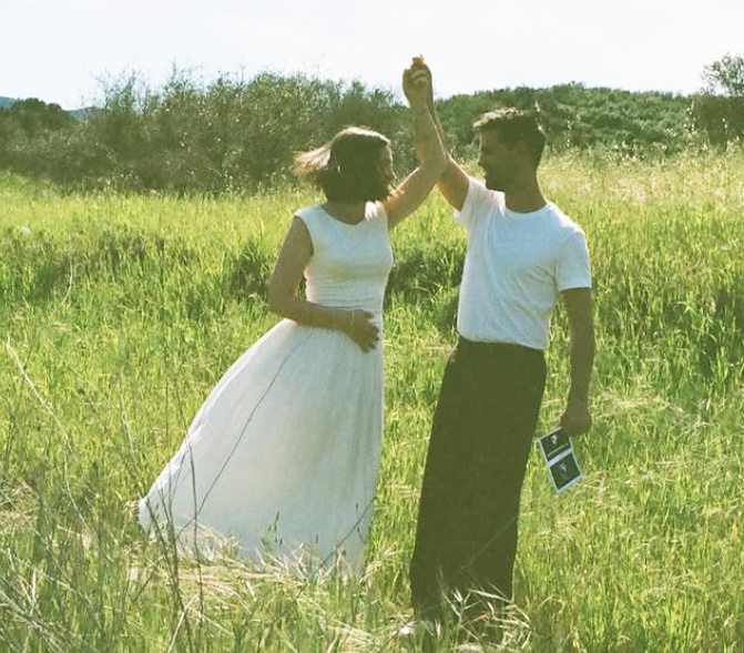 Taylor Lautner and wife Tay pregnancy announcement photo with sonogram Taylor Lautner and wife Tay pregnancy announcement photo with sonogram