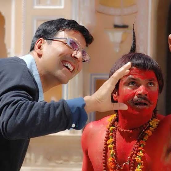 Akshay Kumar and Rajpal Yadav recreating Bhool Bhulaiyaa Paani scene on TV show Akshay Kumar and Rajpal Yadav recreating Bhool Bhulaiyaa Paani scene on TV show