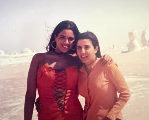 Sameera Reddy and Farah Khan throwback photo from Thoda Sa Pyar Hua Hai song shoot Sameera Reddy and Farah Khan throwback photo from Thoda Sa Pyar Hua Hai song shoot