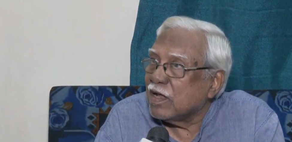 CPI-M leader Hannan Mollah addressing allegations of voter deletions in Bengal CPI-M leader Hannan Mollah addressing allegations of voter deletions in Bengal