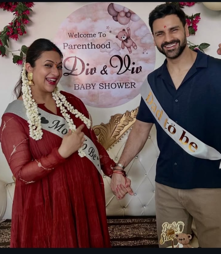 Divyanka Tripathi baby shower photos with Vivek Dahiya Divyanka Tripathi baby shower photos with Vivek Dahiya