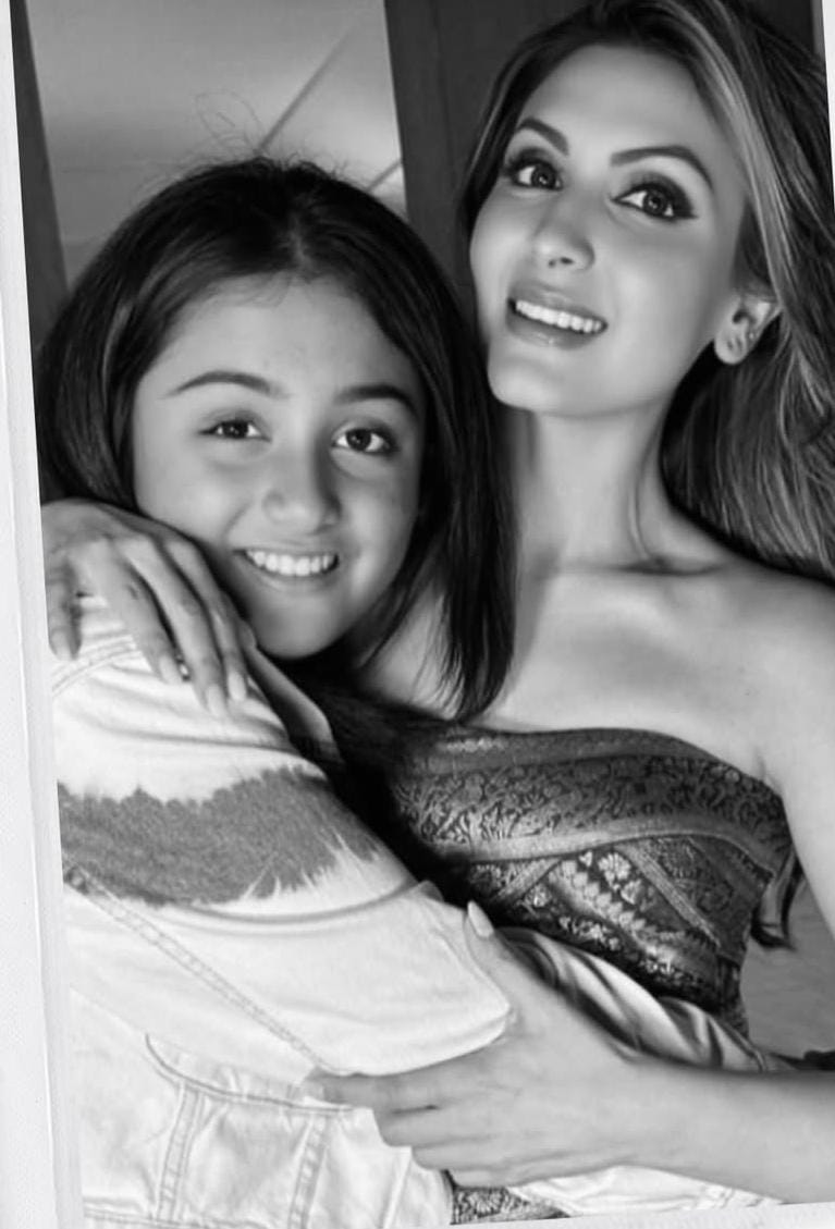 Kareena Kapoor cuddling her niece Samara Kapoor on her birthday Kareena Kapoor cuddling her niece Samara Kapoor on her birthday