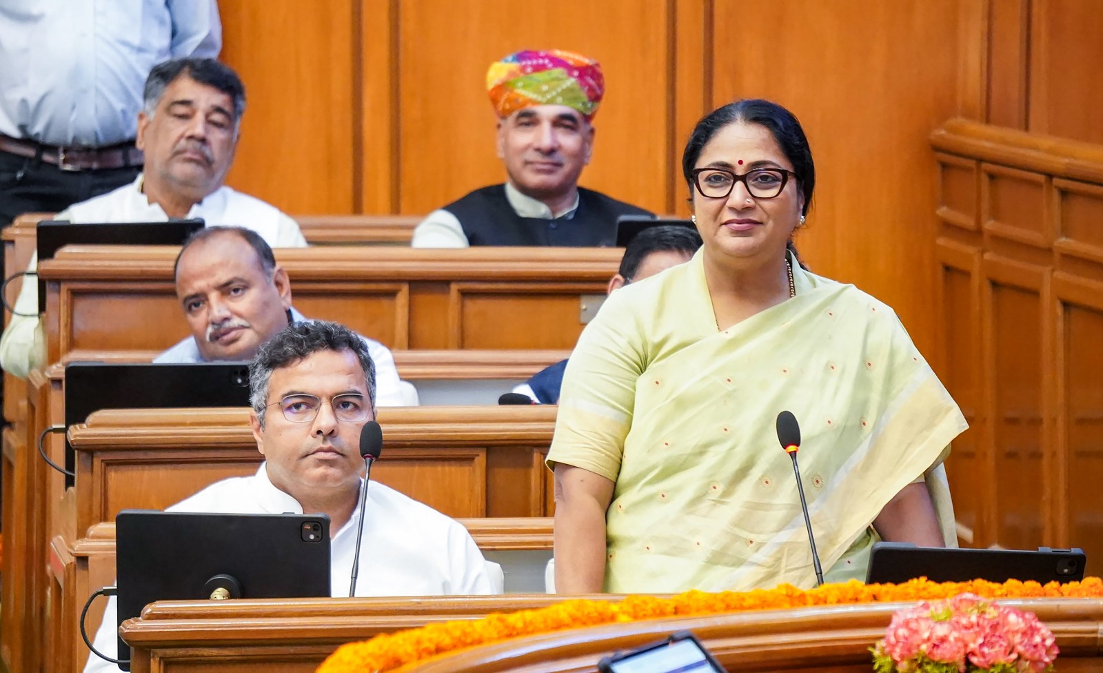 CM Rekha Gupta presenting Delhi Budget with infrastructure focus CM Rekha Gupta presenting Delhi Budget with infrastructure focus
