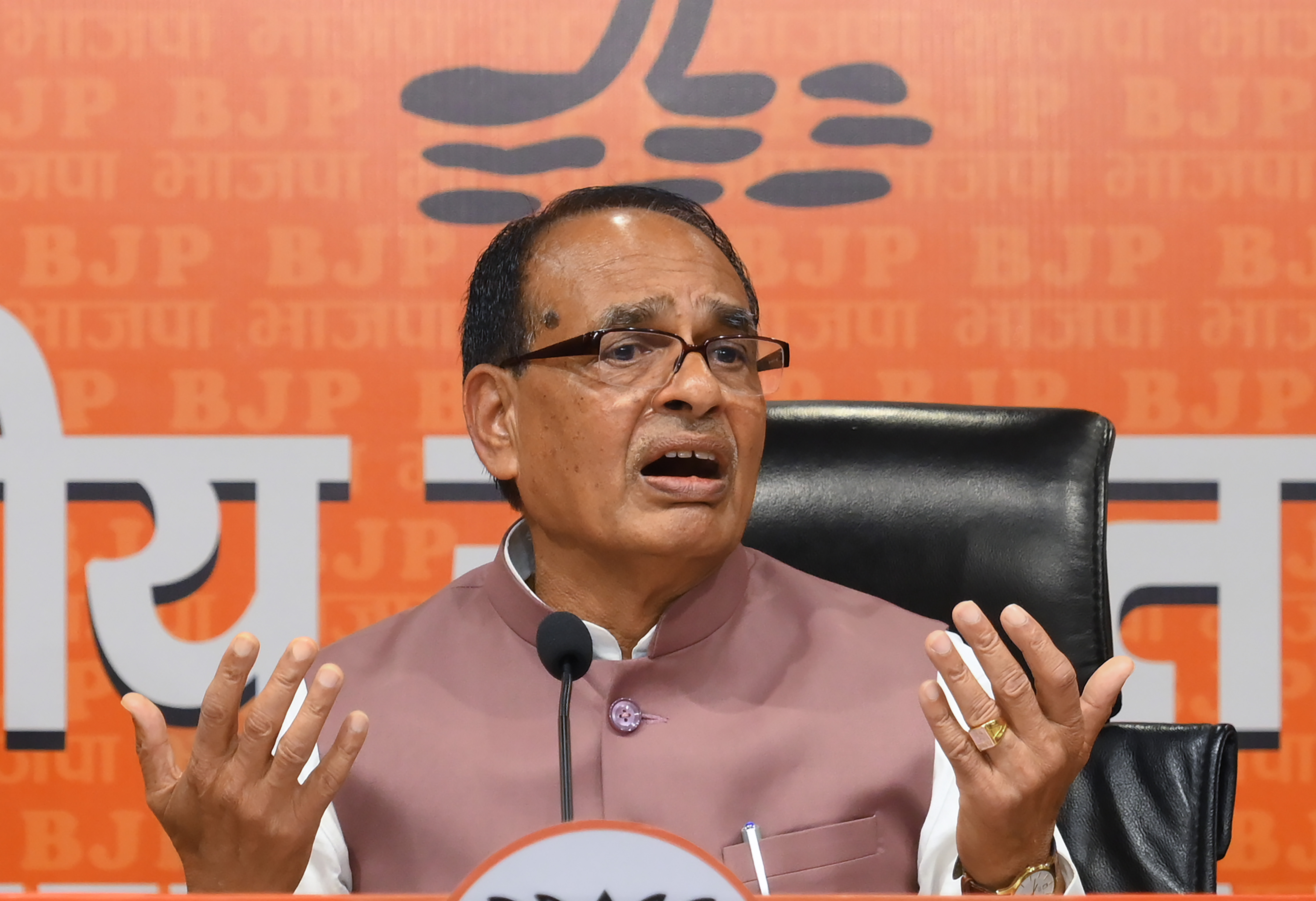 Agriculture Minister meeting on fertiliser supply and black marketing measures Agriculture Minister meeting on fertiliser supply and black marketing measures