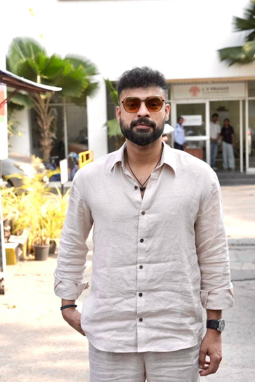 Tovino Thomas discusses Pallichattambi movie release and Middle East conflict Tovino Thomas discusses Pallichattambi movie release and Middle East conflict