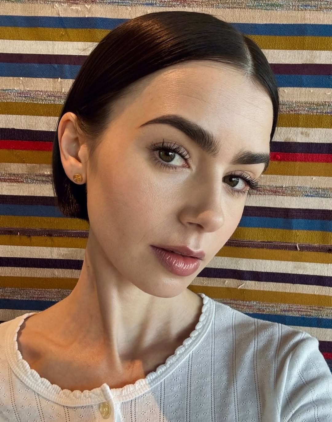 Lily Collins style update in casual outfit with sneakers Lily Collins style update in casual outfit with sneakers