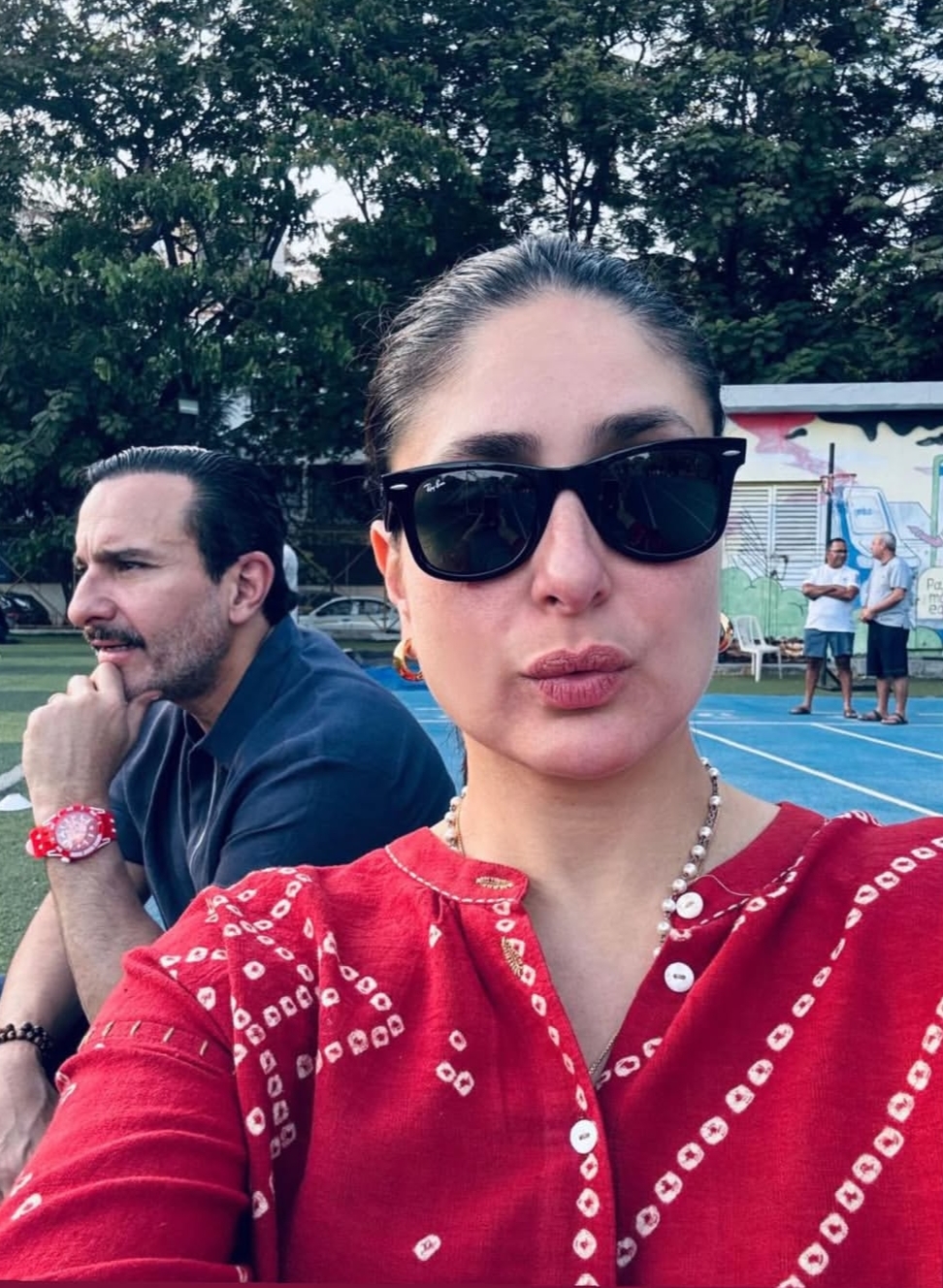 Kareena Kapoor Khan and Saif Ali Khan at soccer game Kareena Kapoor Khan and Saif Ali Khan at soccer game
