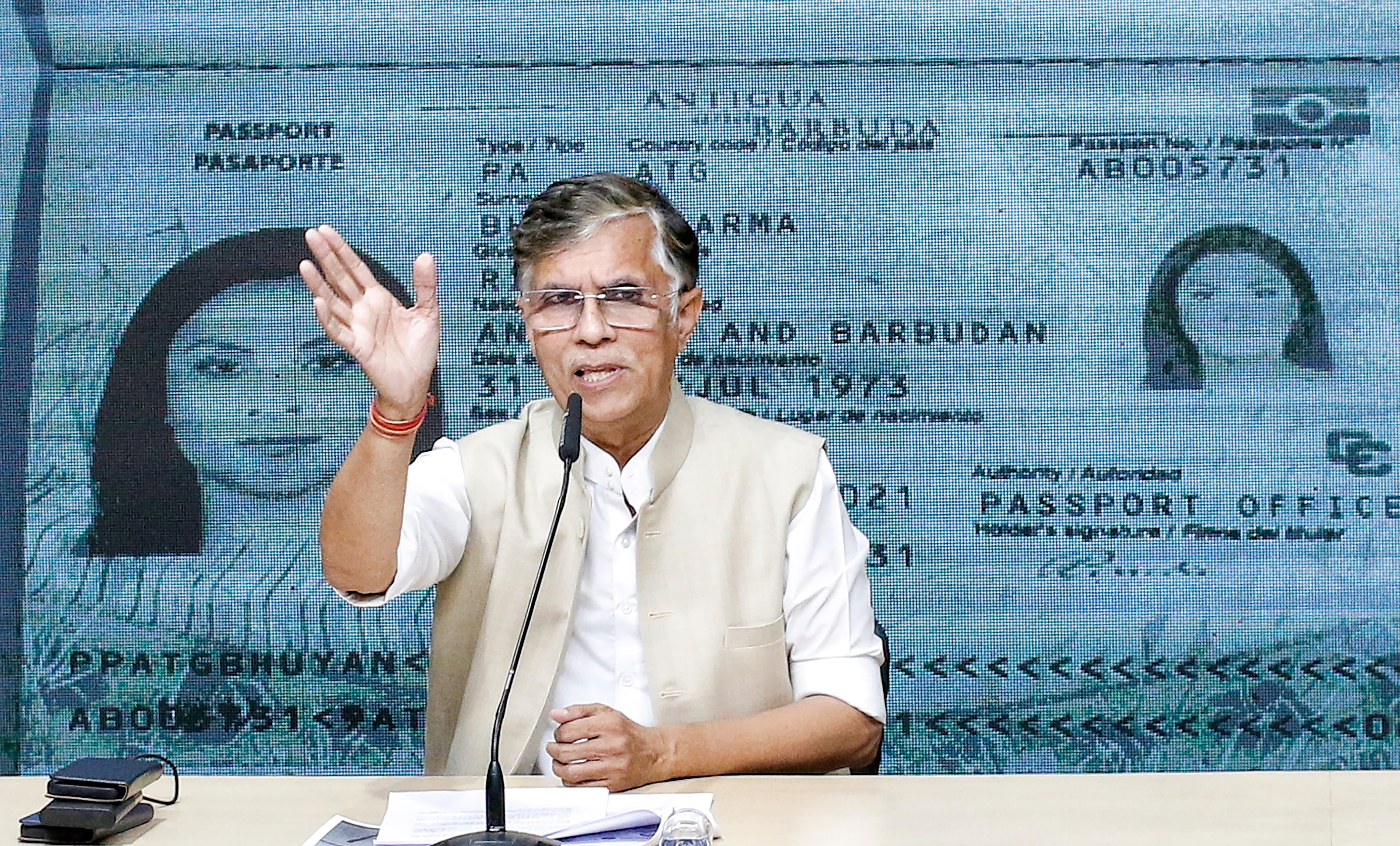 Pawan Khera outside Telangana High Court after anticipatory bail hearing Pawan Khera outside Telangana High Court after anticipatory bail hearing