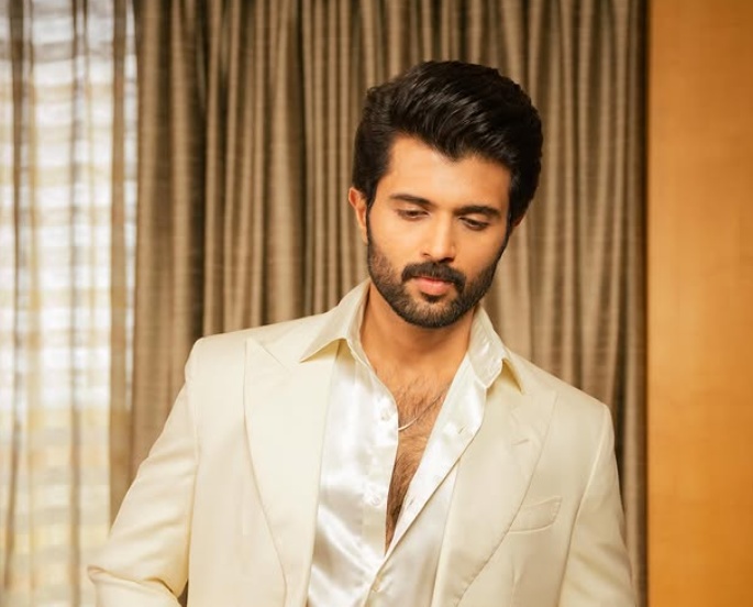 Vijay Deverakonda and Rashmika Mandanna Ranabaali birthday video screenshot Vijay Deverakonda and Rashmika Mandanna Ranabaali birthday video screenshot