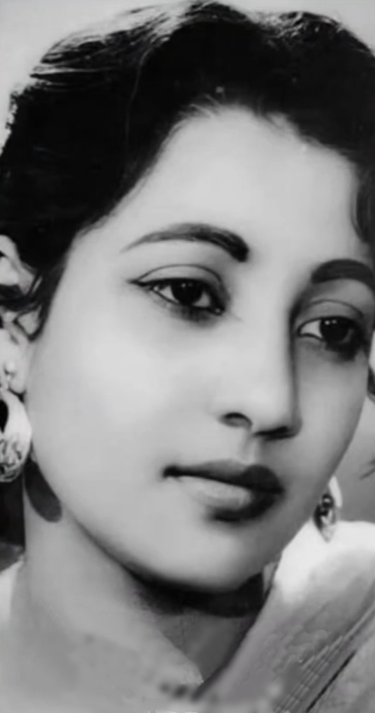 Classic black and white portrait of legendary actress Suchitra Sen Classic black and white portrait of legendary actress Suchitra Sen