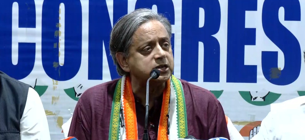 Shashi Tharoor discussing Kerala Assembly polls and BJP prospects Shashi Tharoor discussing Kerala Assembly polls and BJP prospects