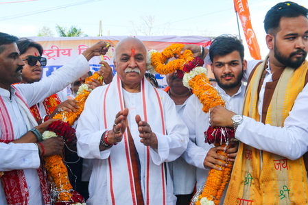 Pravin Togadia at Bhojshala satyagraha with devotees in background Pravin Togadia at Bhojshala satyagraha with devotees in background