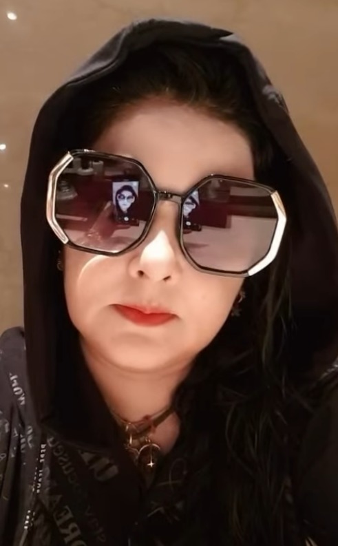 Mamta Kulkarni discussing Indian women health consciousness in interview Mamta Kulkarni discussing Indian women health consciousness in interview