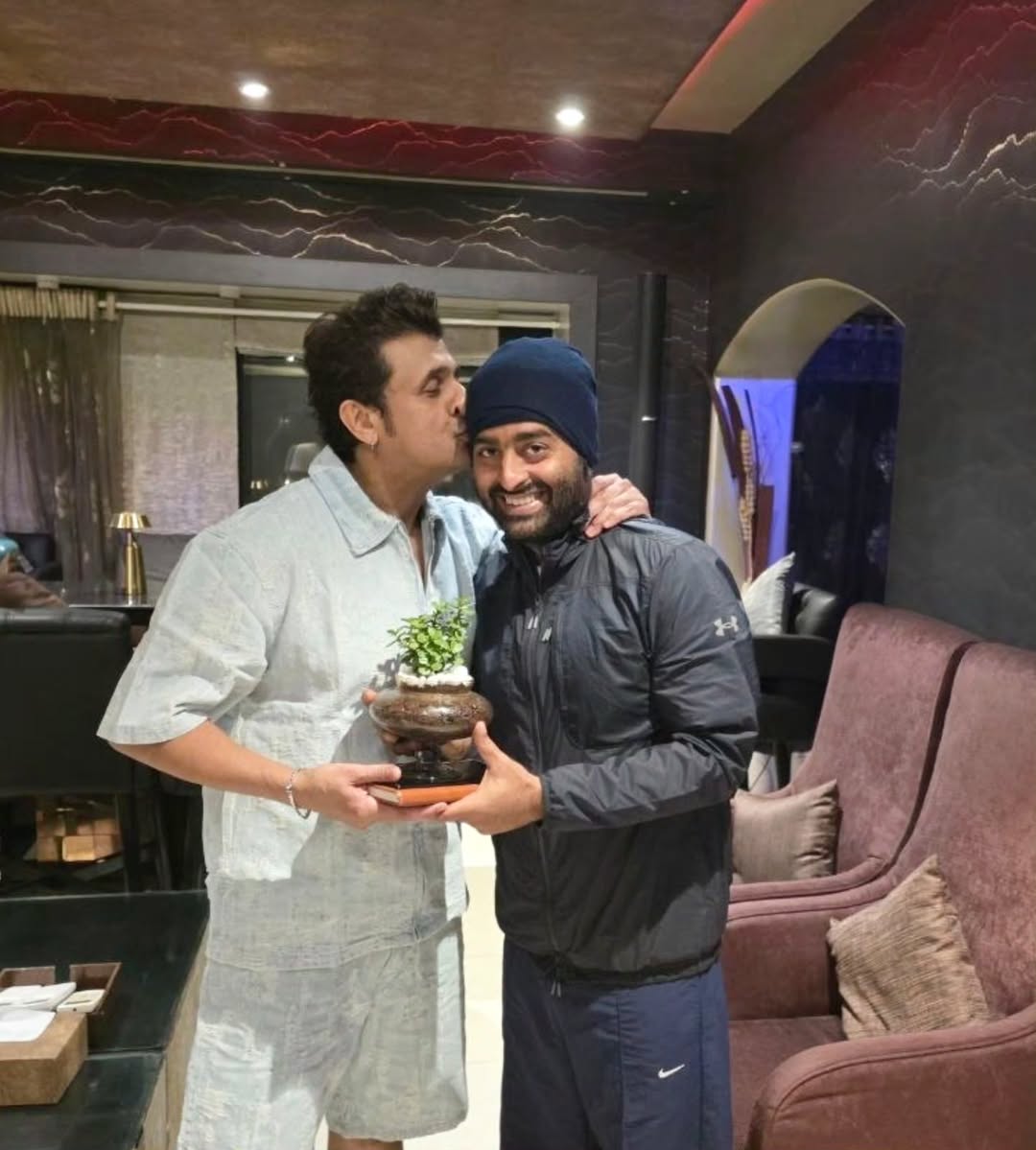 Sonu Nigam and Arijit Singh together during home visit Sonu Nigam and Arijit Singh together during home visit