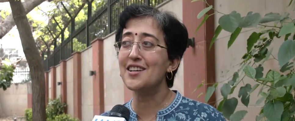 Atishi discusses BJP support for Raghav Chadha revealing political alignments Atishi discusses BJP support for Raghav Chadha revealing political alignments