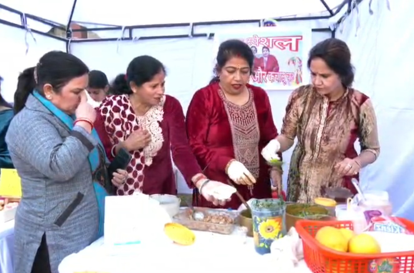 Women entrepreneurs preparing traditional Dogri cuisine under Umeed initiative in Jammu Women entrepreneurs preparing traditional Dogri cuisine under Umeed initiative in Jammu