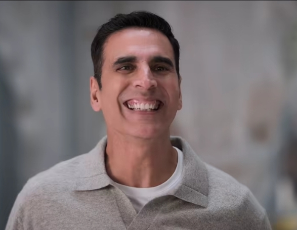 Akshay Kumar smiling during interview about childhood paratha memories Akshay Kumar smiling during interview about childhood paratha memories