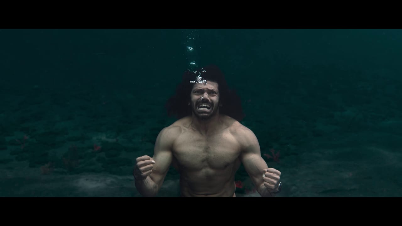 Arya filming intense underwater scene for Mr X movie Arya filming intense underwater scene for Mr X movie