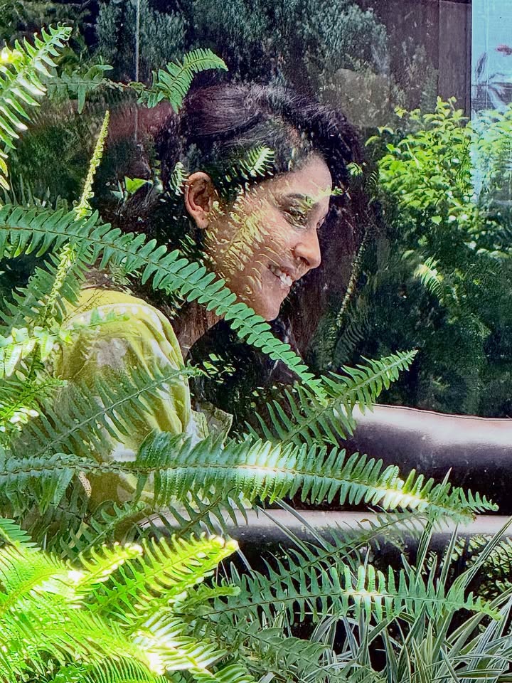 Actress Regena Cassandrra smiling in a candid photo Actress Regena Cassandrra smiling in a candid photo