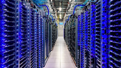 Underwater data center installation in South China Sea coastal waters Underwater data center installation in South China Sea coastal waters