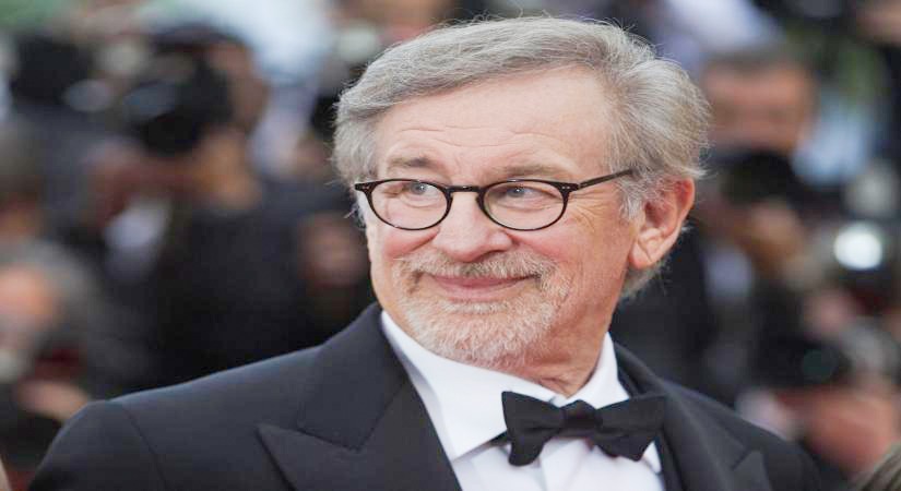 Steven Spielberg on set of his new alien invasion film Steven Spielberg on set of his new alien invasion film