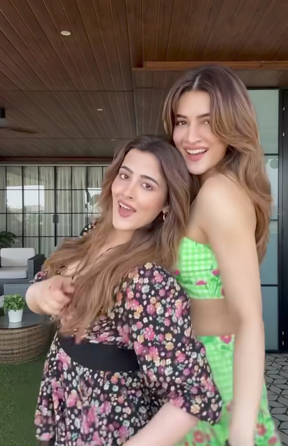 Rashmika Mandanna Kriti Sanon Nupur Sanon Jab Talak dance Rashmika Mandanna Kriti Sanon Nupur Sanon Jab Talak dance