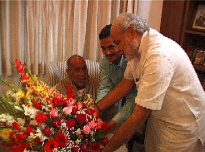 PM Modi pays tribute to former Prime Minister Chandra Shekhar PM Modi pays tribute to former Prime Minister Chandra Shekhar