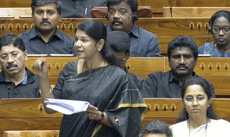 DMK MP Kanimozhi speaking in Lok Sabha about delimitation and electoral map changes DMK MP Kanimozhi speaking in Lok Sabha about delimitation and electoral map changes