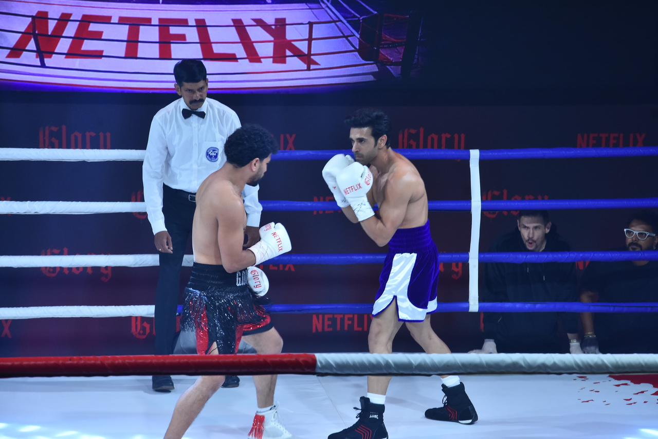Pulkit Samrat boxing Neeraj Goyat in live professional match Pulkit Samrat boxing Neeraj Goyat in live professional match