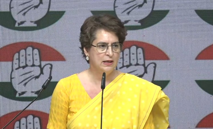 Priyanka Gandhi addressing press conference on Women's Reservation Bill defeat Priyanka Gandhi addressing press conference on Women's Reservation Bill defeat