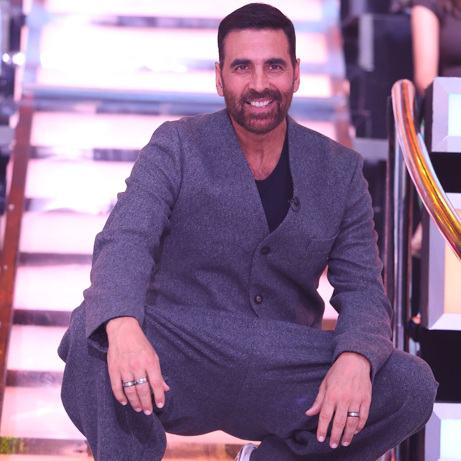 Akshay Kumar hosting Wheel Of Fortune India game show set Akshay Kumar hosting Wheel Of Fortune India game show set