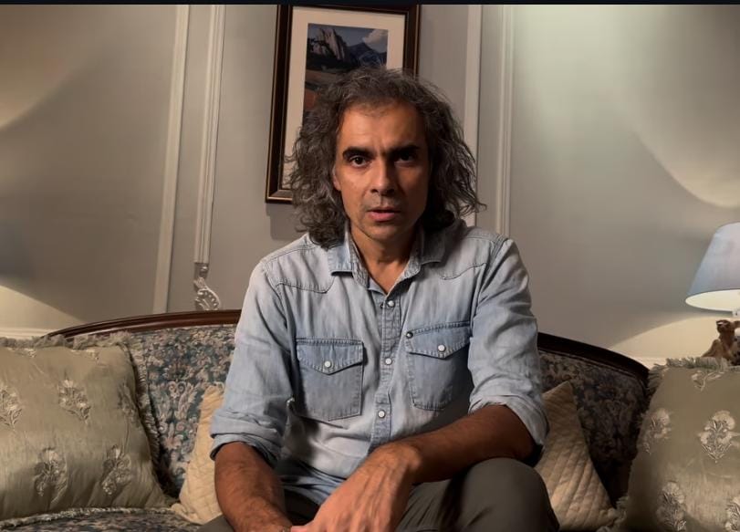 Imtiaz Ali discussing vulgar language in cinema during an interview Imtiaz Ali discussing vulgar language in cinema during an interview