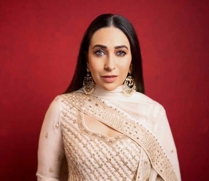 Karisma Kapoor judging India's Best Dancer Season 5 Karisma Kapoor judging India's Best Dancer Season 5