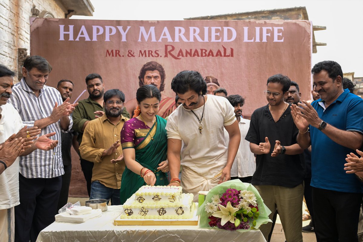 Rashmika Mandanna and Vijay Deverakonda cutting cake on Ranabaali set Rashmika Mandanna and Vijay Deverakonda cutting cake on Ranabaali set