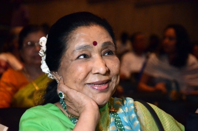 Asha Bhosle legendary singer hospitalized health update Asha Bhosle legendary singer hospitalized health update